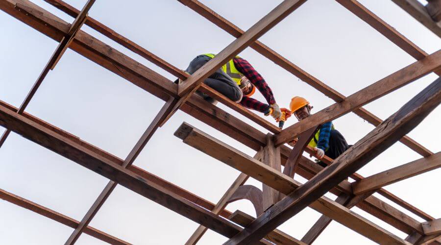 Professional gutter cleaning services in Holden, MA